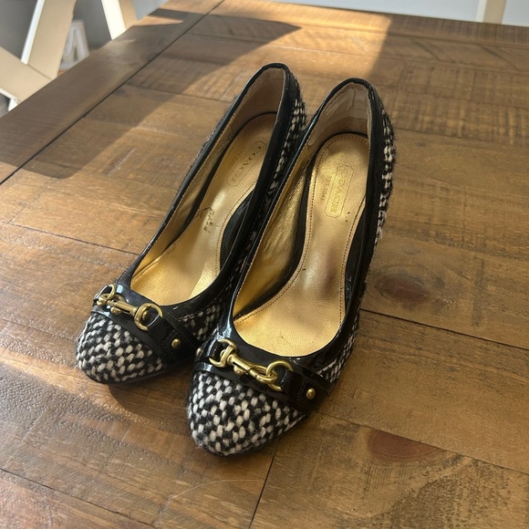 Beautiful Coach Heels - Picture 1 of 9